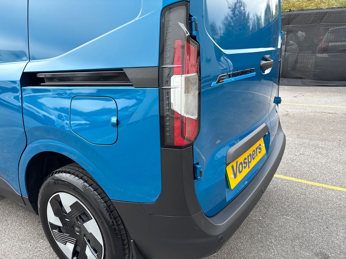 Used Ford Transit Courier 2025 for sale - 76871003: Photo 32