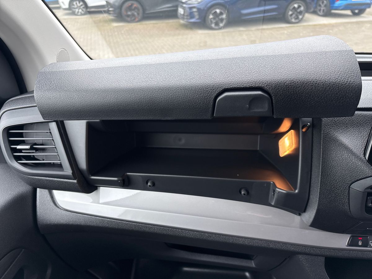 Used Vauxhall Vivaro for sale - 77786127: Photo 33