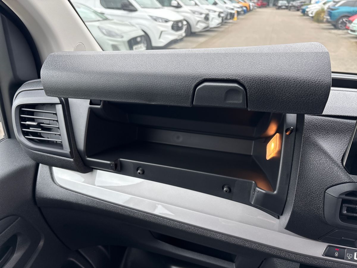 Used Vauxhall Vivaro for sale - 77810183: Photo 35