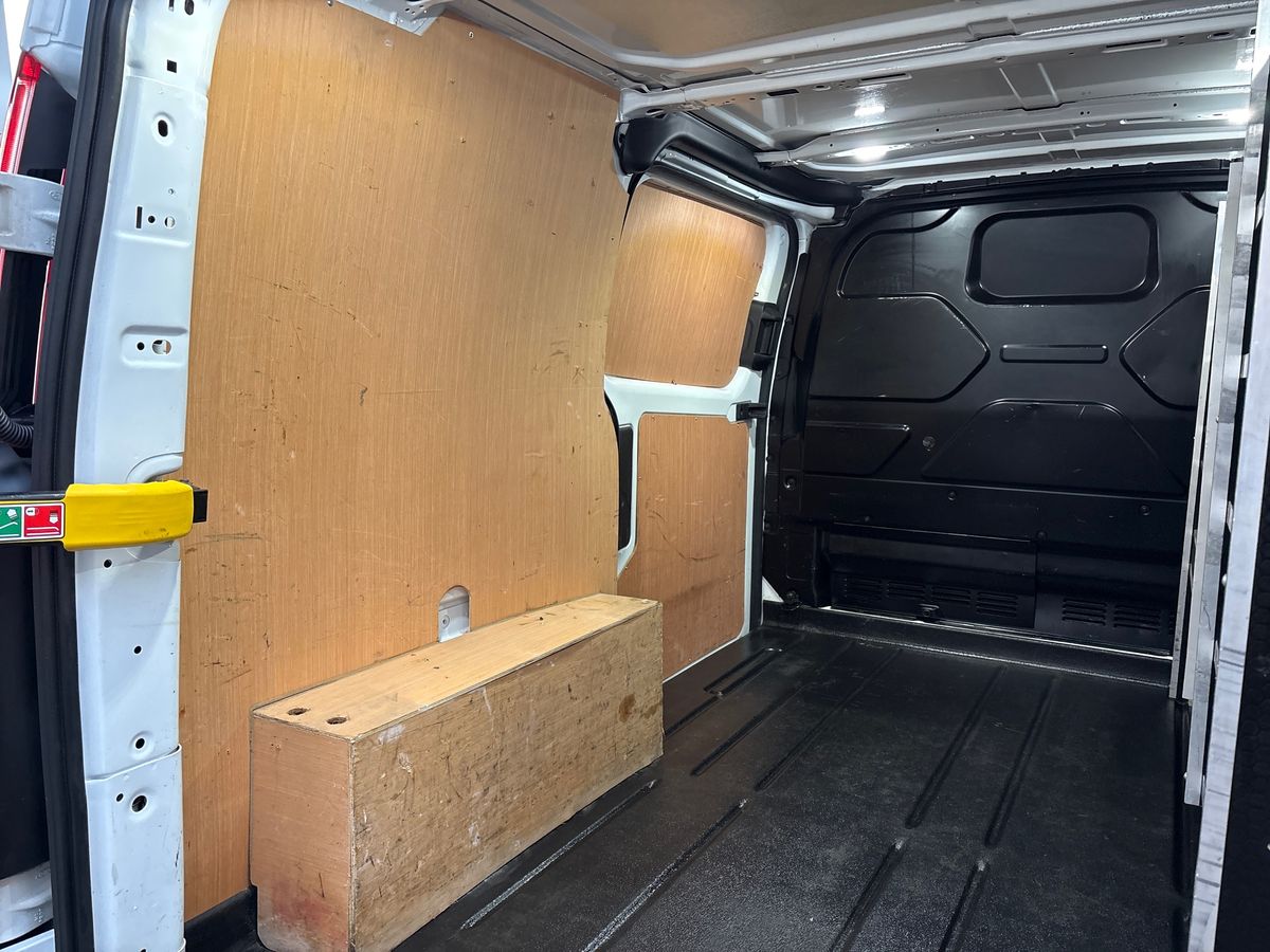 Used Ford Transit Custom 2022 for sale - 76766058: Photo 32