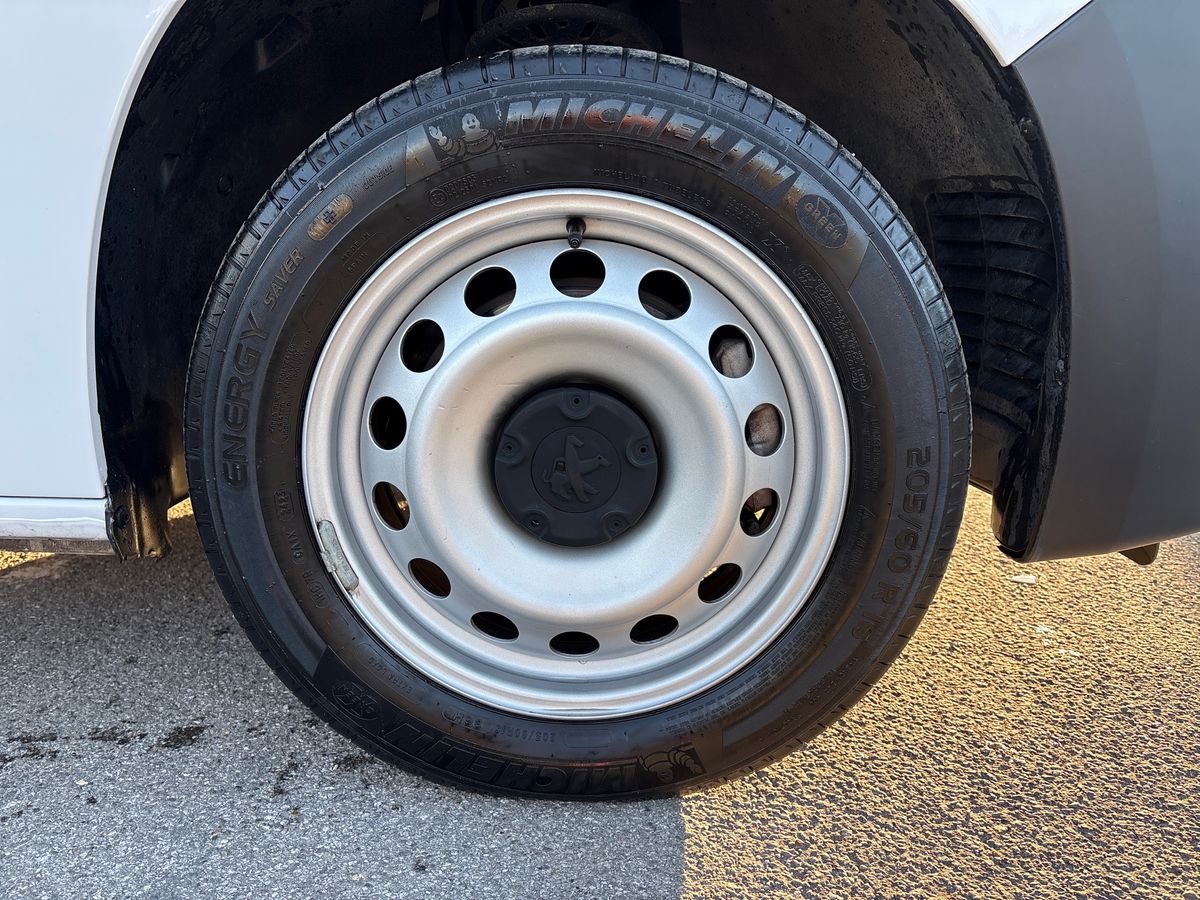 Used Peugeot Partner 2023 for sale - 77106058: Photo 15