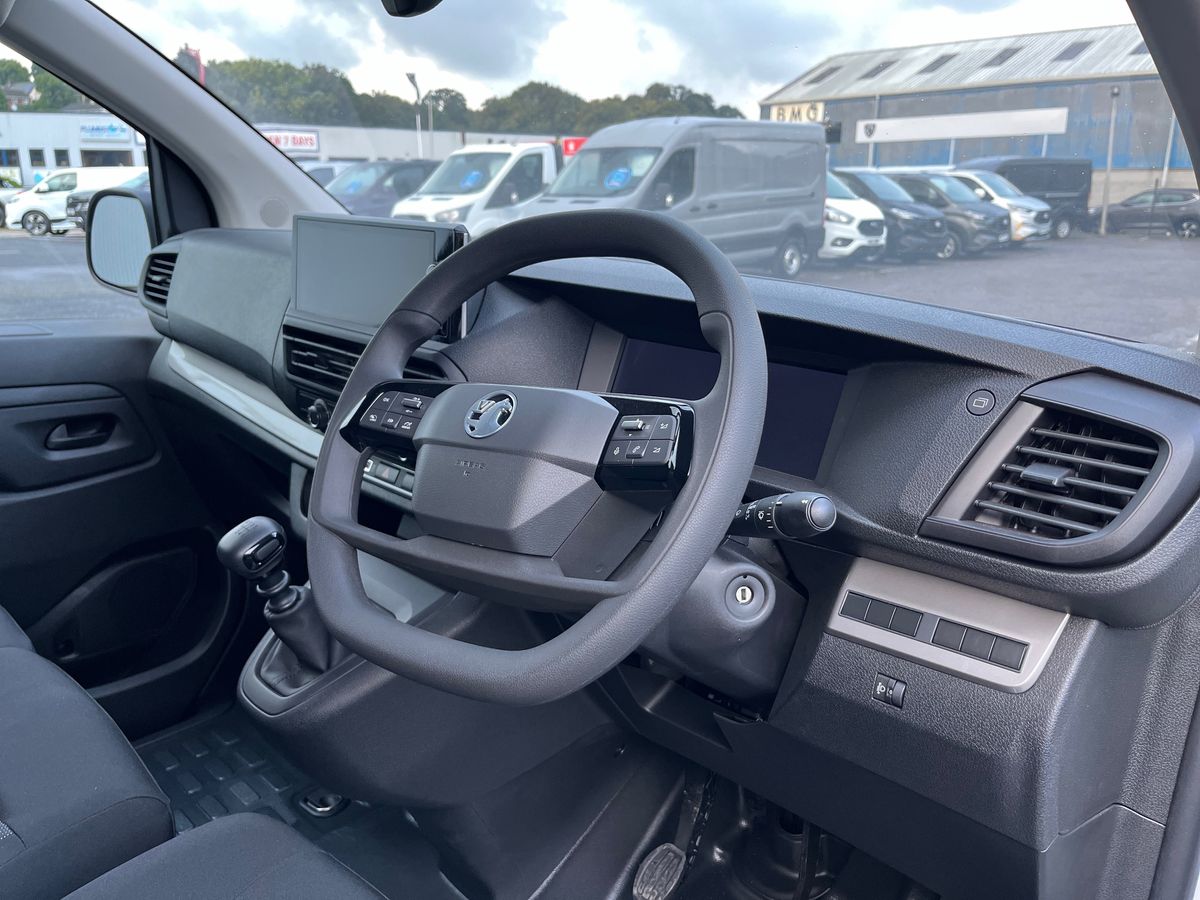 Used Vauxhall Vivaro for sale - 76869188: Photo 13