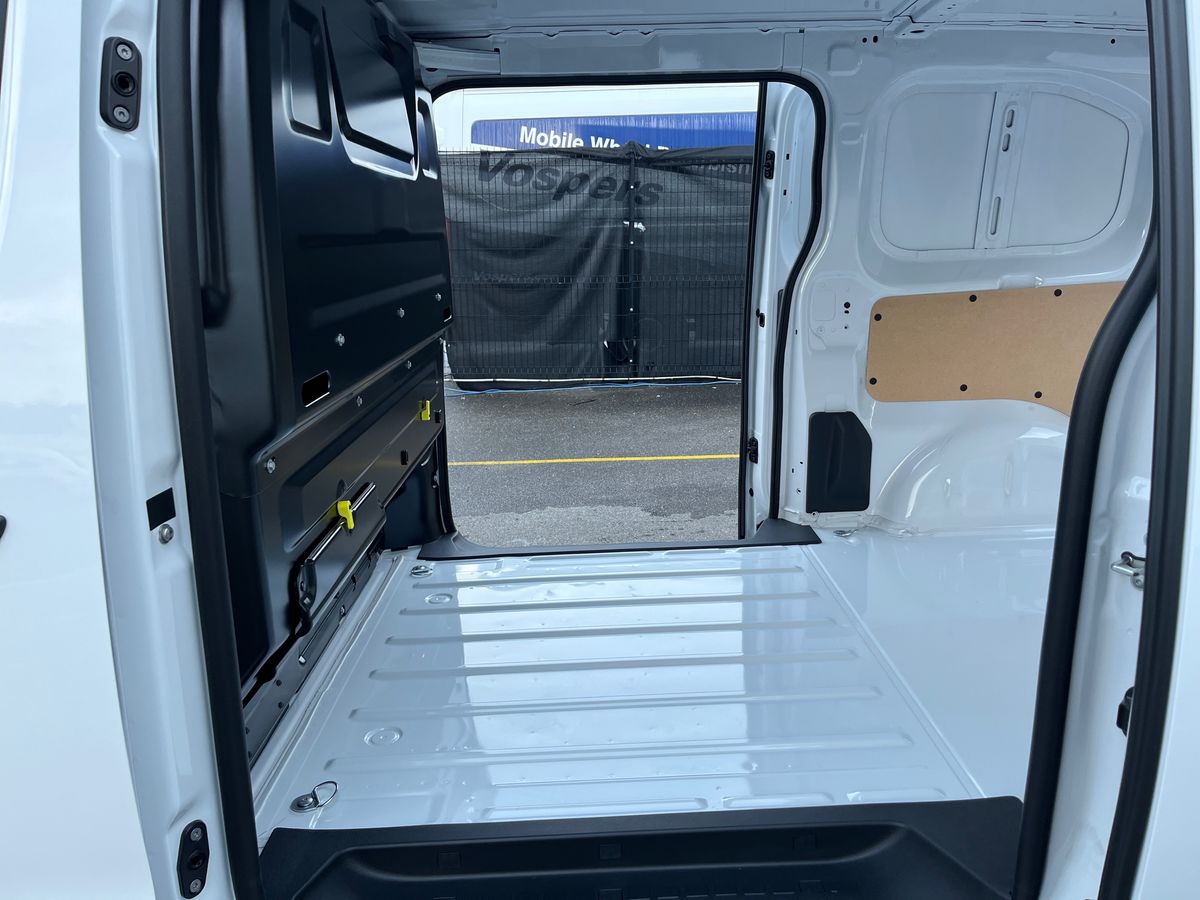 Used Vauxhall Vivaro for sale - 76869188: Photo 26