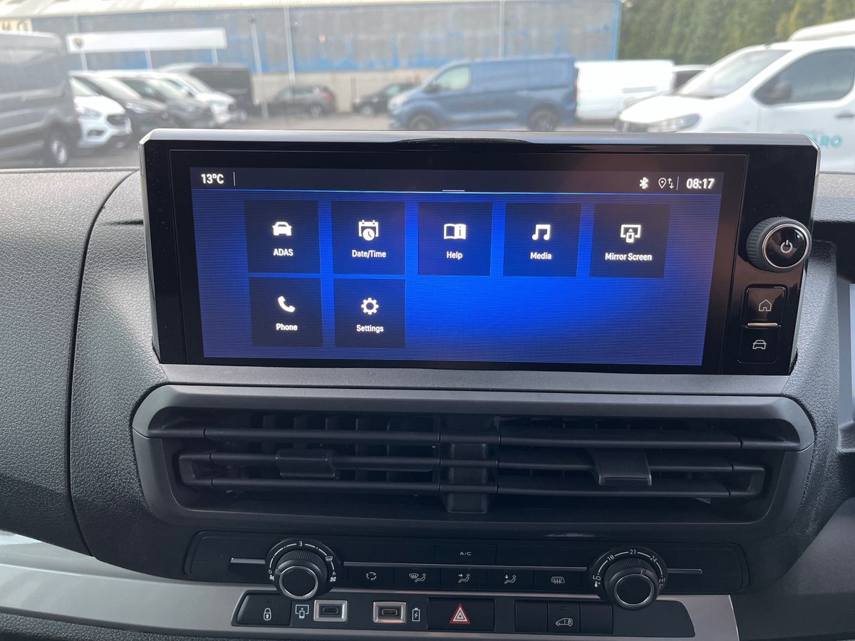 Used Vauxhall Vivaro for sale - 76869188: Photo 32