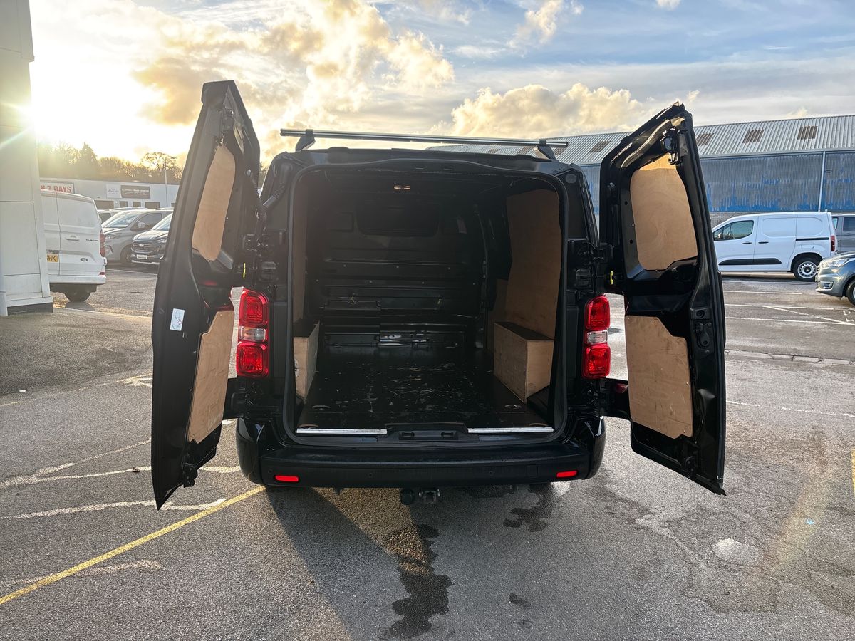 Used Citroen Dispatch 2023 for sale - 76948345: Photo 28