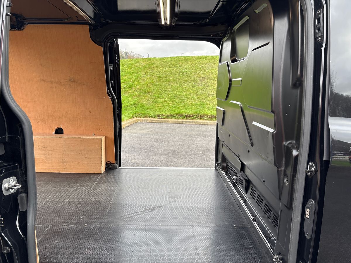 Used Ford Transit Custom 2022 for sale - 77917917: Photo 32