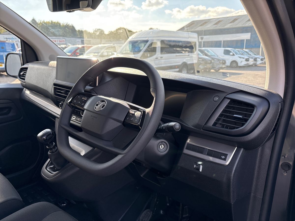 Used Vauxhall Vivaro for sale - 76874028: Photo 13