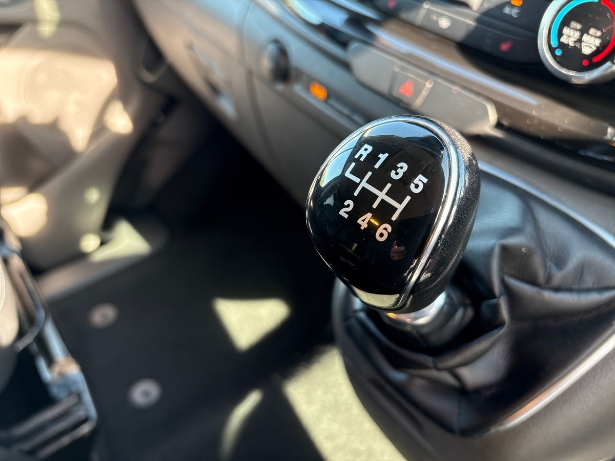 Used Ford Transit Custom 2022 for sale - 77877410: Photo 24