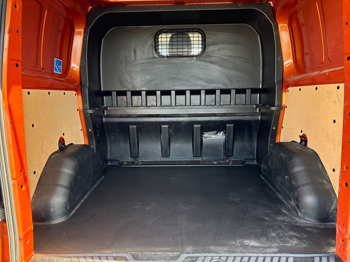 Used Ford Transit Custom 2022 for sale - 77877410: Photo 32