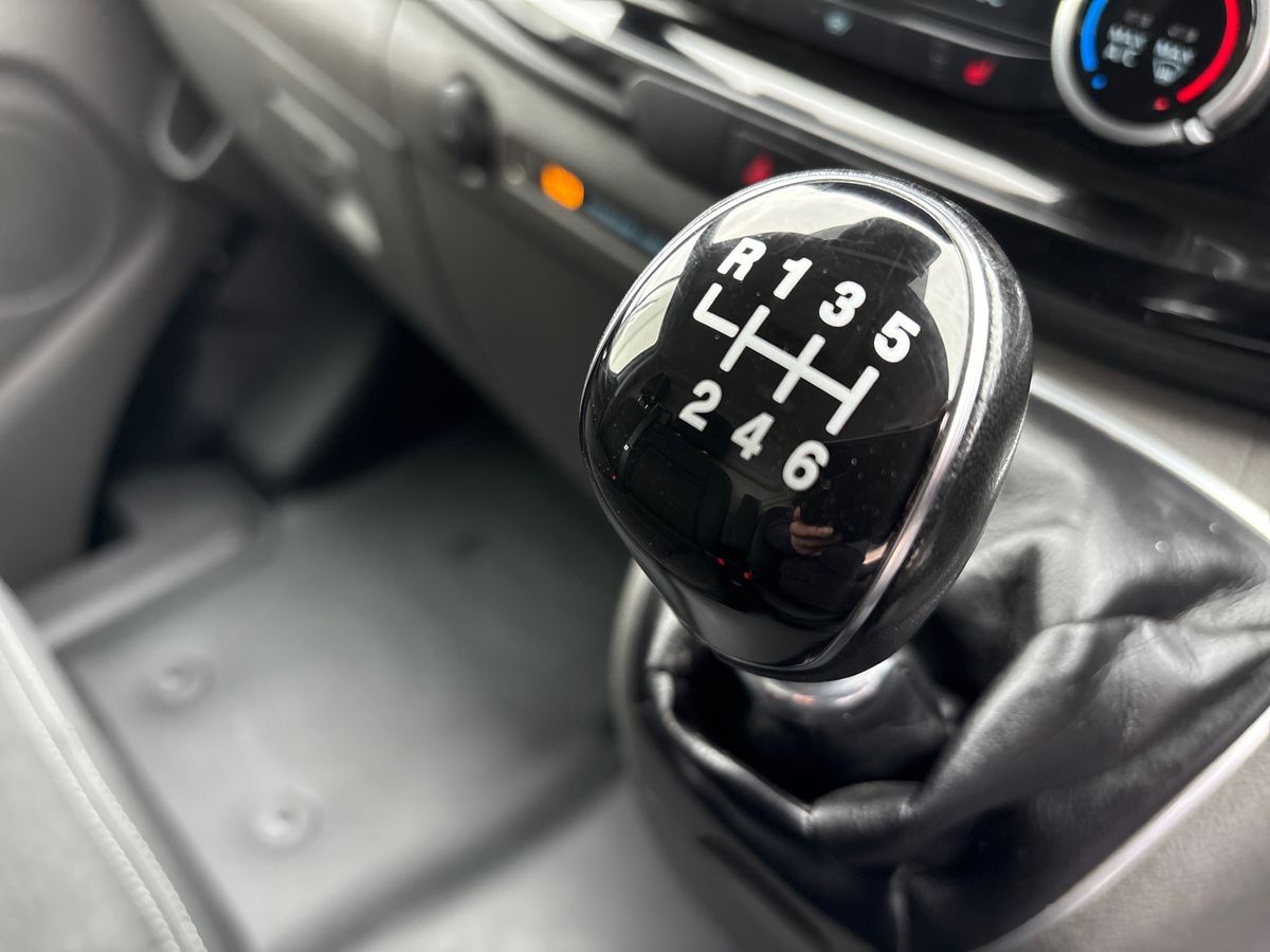 Used Ford Transit Custom 2024 for sale - 76452246: Photo 24