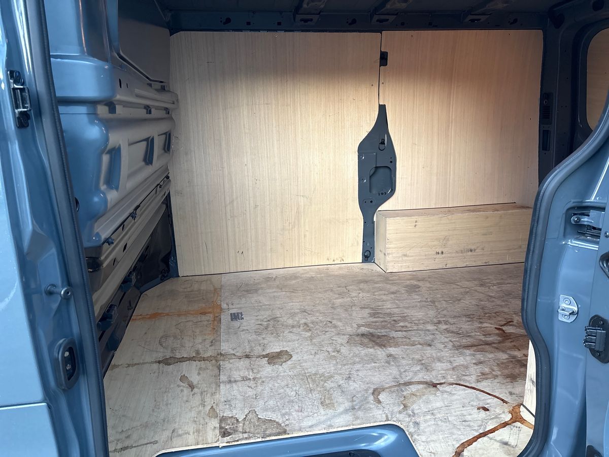 Used Renault Trafic 2023 for sale - 76872449: Photo 32