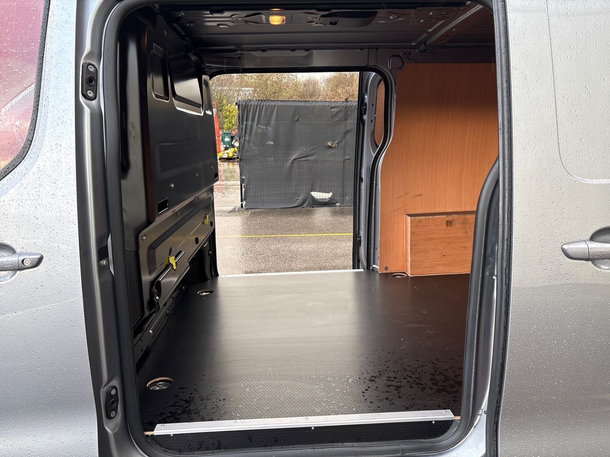 Used Peugeot Expert 2023 for sale - 77247991: Photo 32