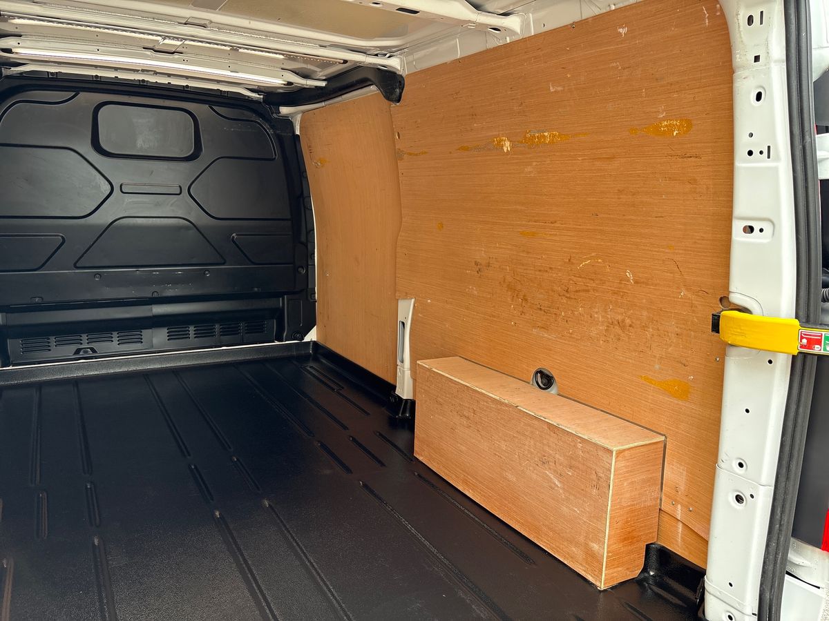 Used Ford Transit Custom 2023 for sale - 76868874: Photo 31