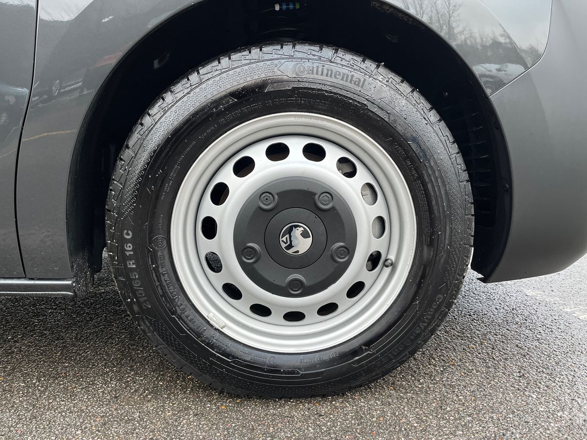 Used Vauxhall Vivaro for sale - 76868995: Photo 15