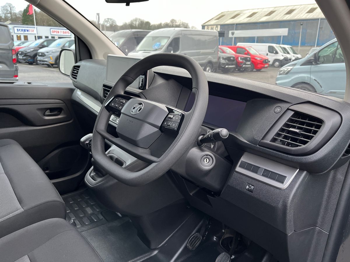 Used Vauxhall Vivaro for sale - 76868995: Photo 17