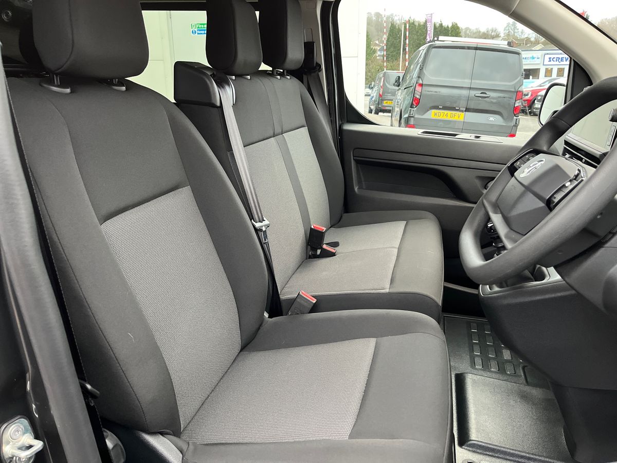 Used Vauxhall Vivaro for sale - 76868995: Photo 28