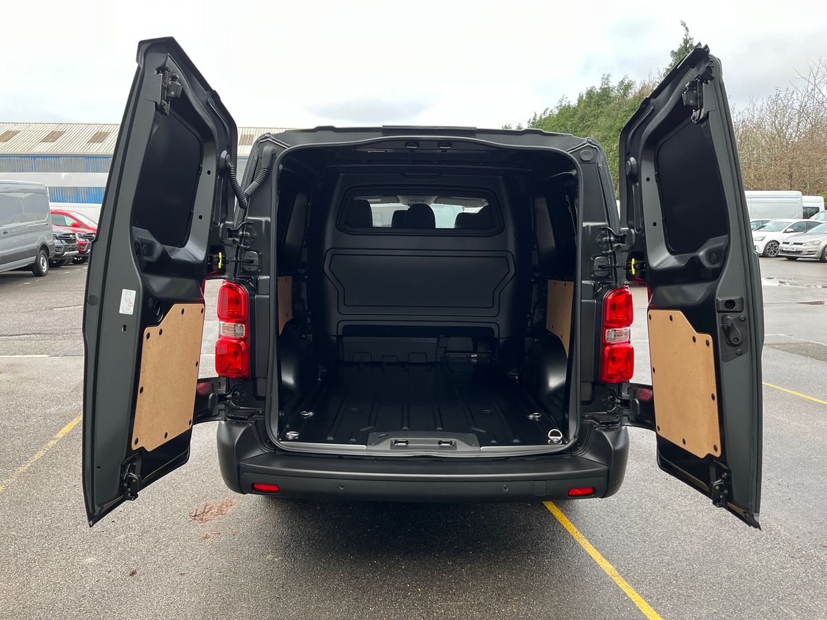 Used Vauxhall Vivaro for sale - 76868995: Photo 29