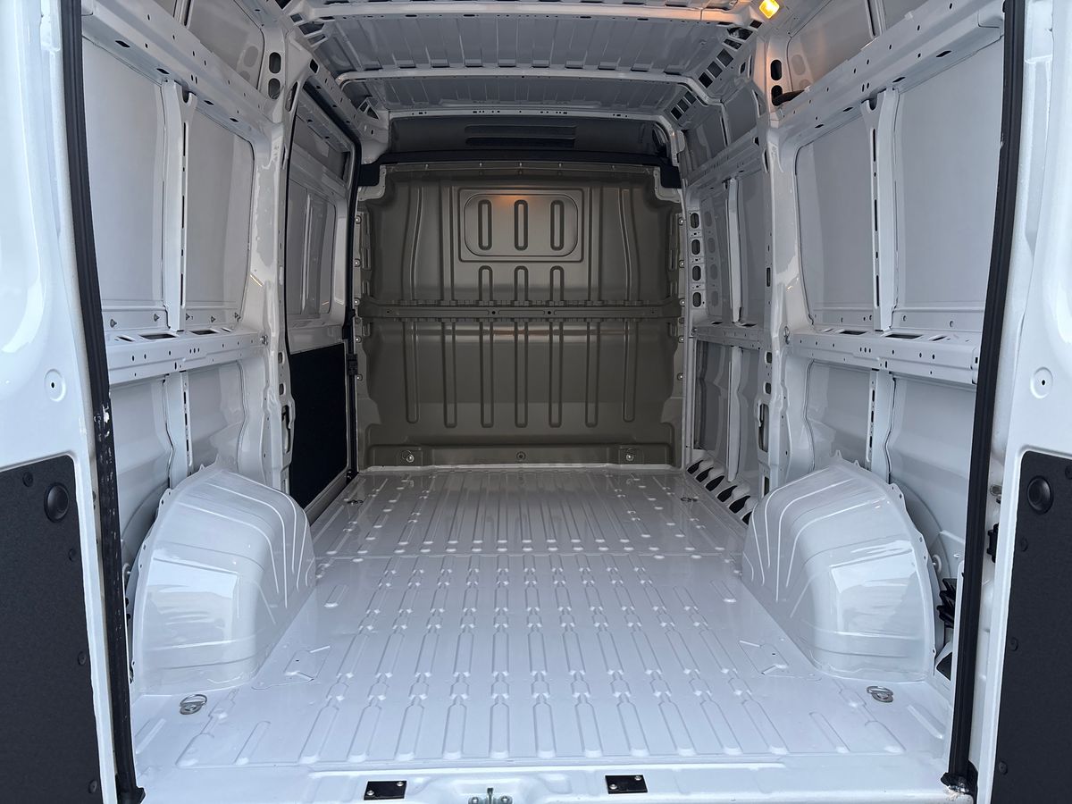 Used Vauxhall Movano for sale - 76868691: Photo 24