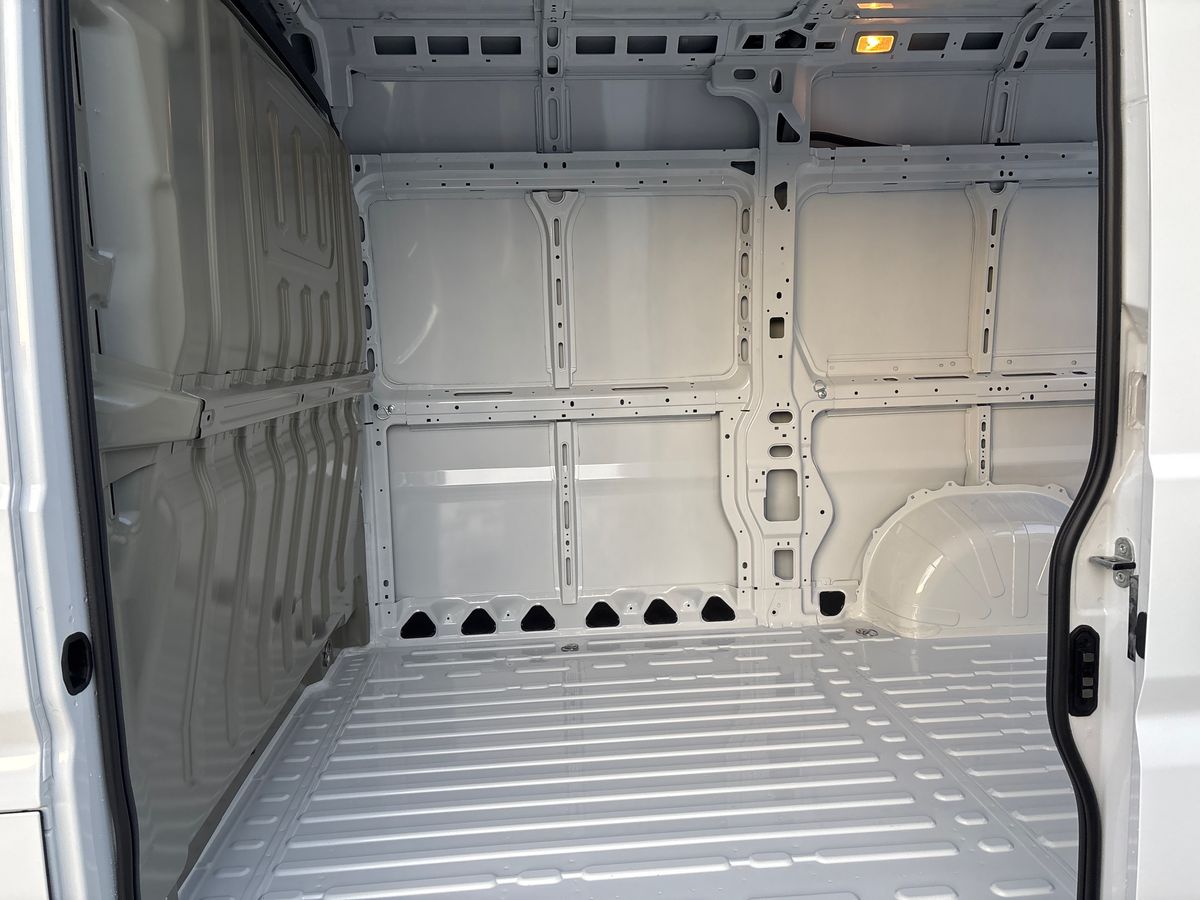 Used Vauxhall Movano for sale - 76868691: Photo 25