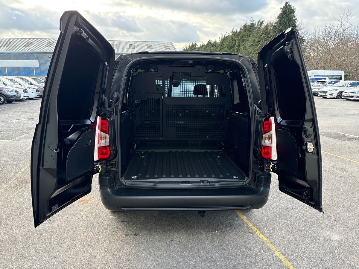 Used Vauxhall Combo for sale - 76868993: Photo 28