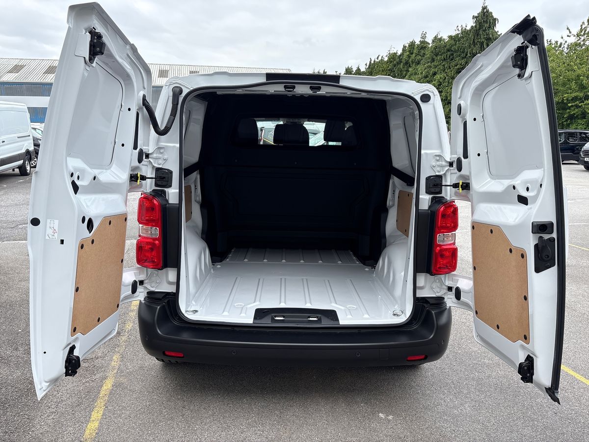 Used Vauxhall Vivaro for sale - 76868498: Photo 23