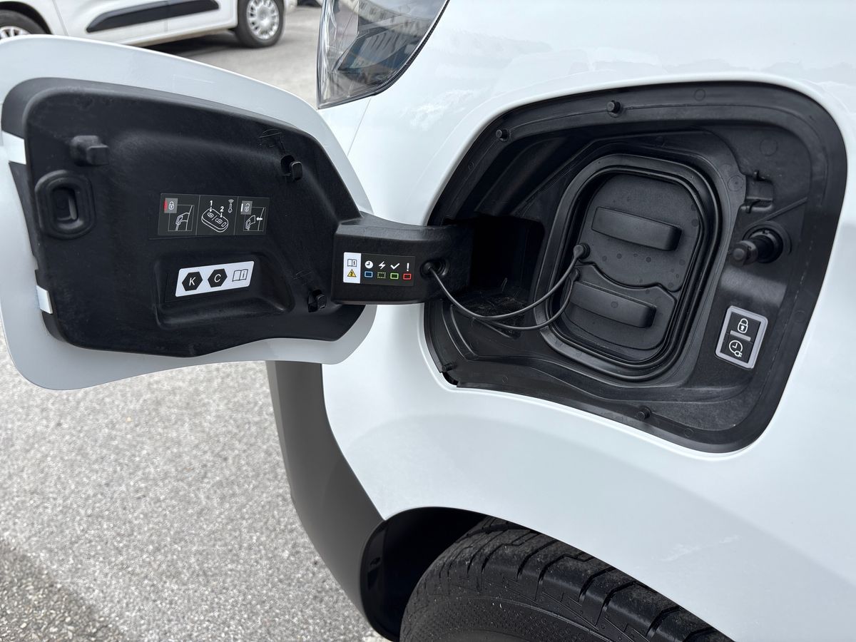 Used Vauxhall Vivaro for sale - 76868498: Photo 33