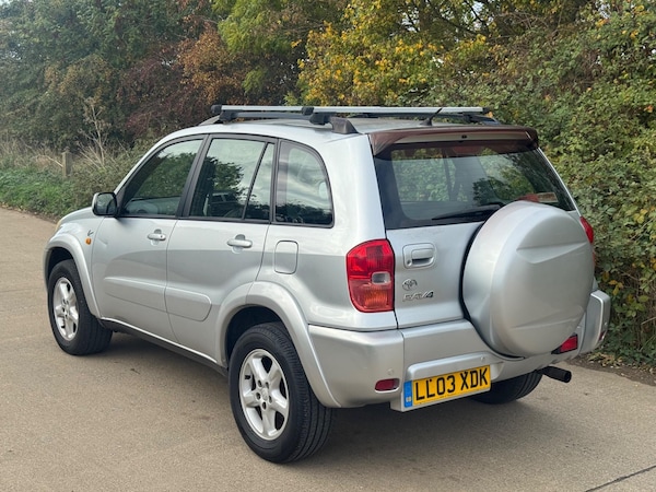Used Toyota RAV4 2003 for sale - 76317879: Photo 11
