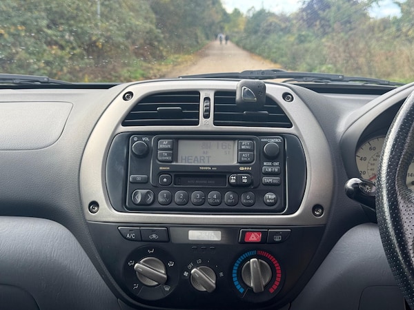 Used Toyota RAV4 2003 for sale - 76317879: Photo 17