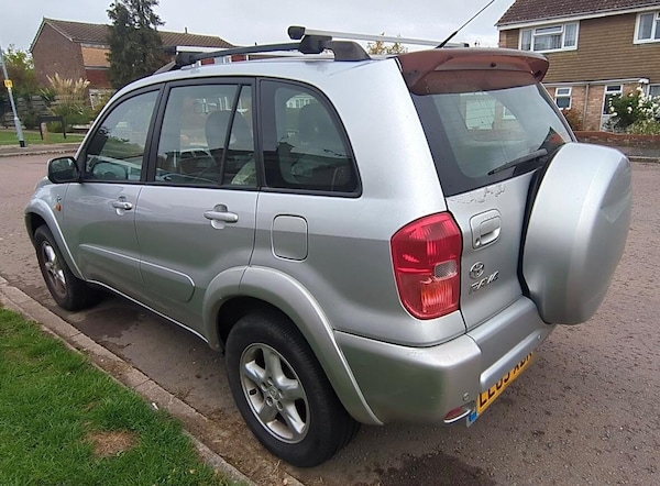 Used Toyota RAV4 2003 for sale - 76317879: Photo 4