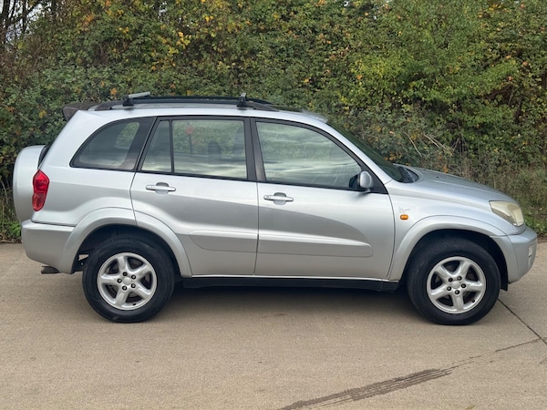 Used Toyota RAV4 2003 for sale - 76317879: Photo 6