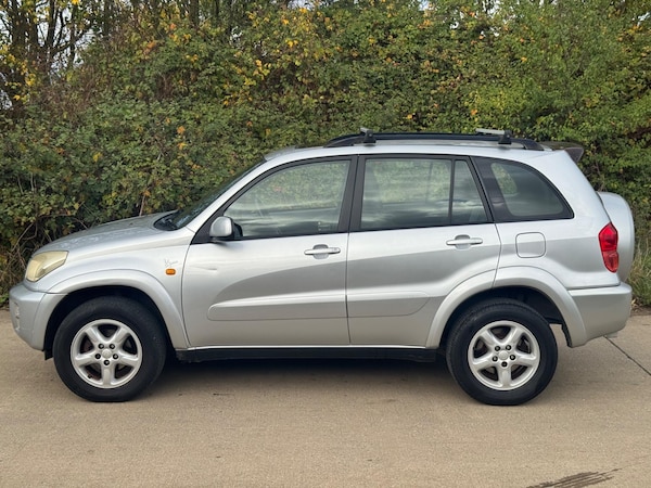 Used Toyota RAV4 2003 for sale - 76317879: Photo 9
