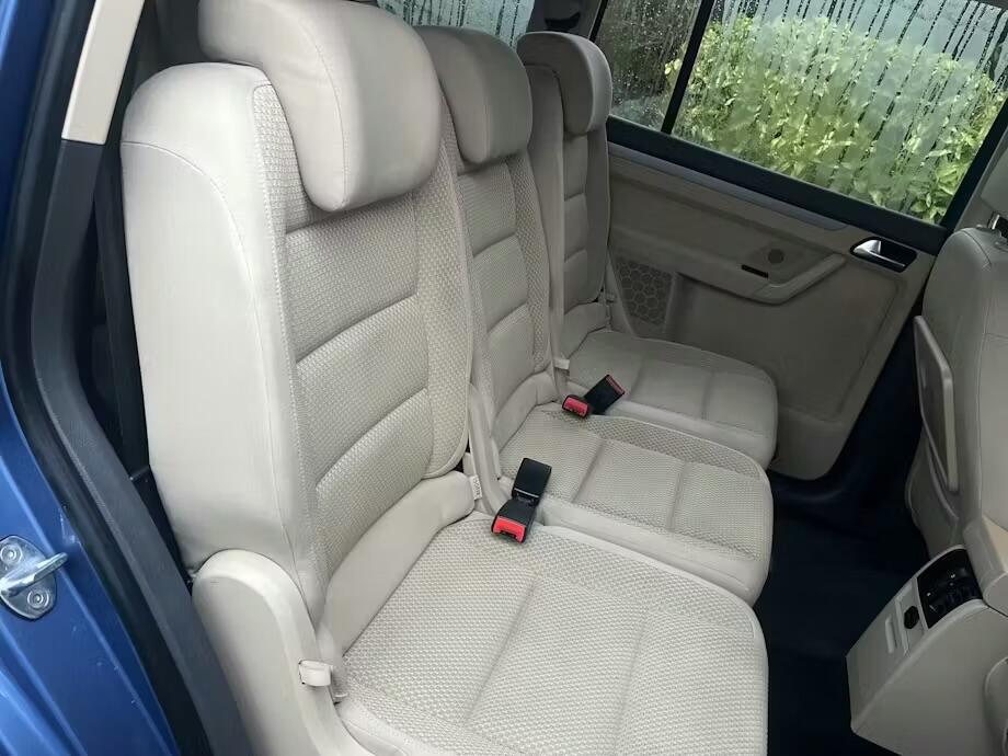 Used Volkswagen Touran 2013 for sale - 77359265: Photo 6