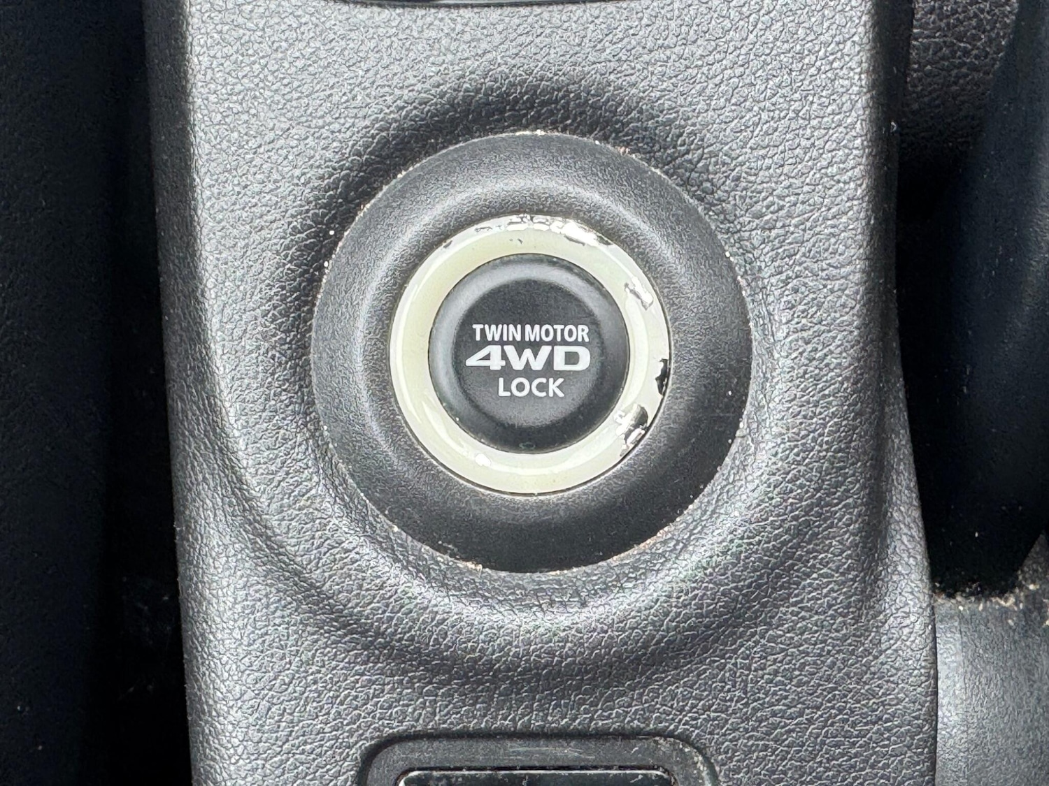 Used Mitsubishi Outlander 2015 for sale - 78101127: Photo 16