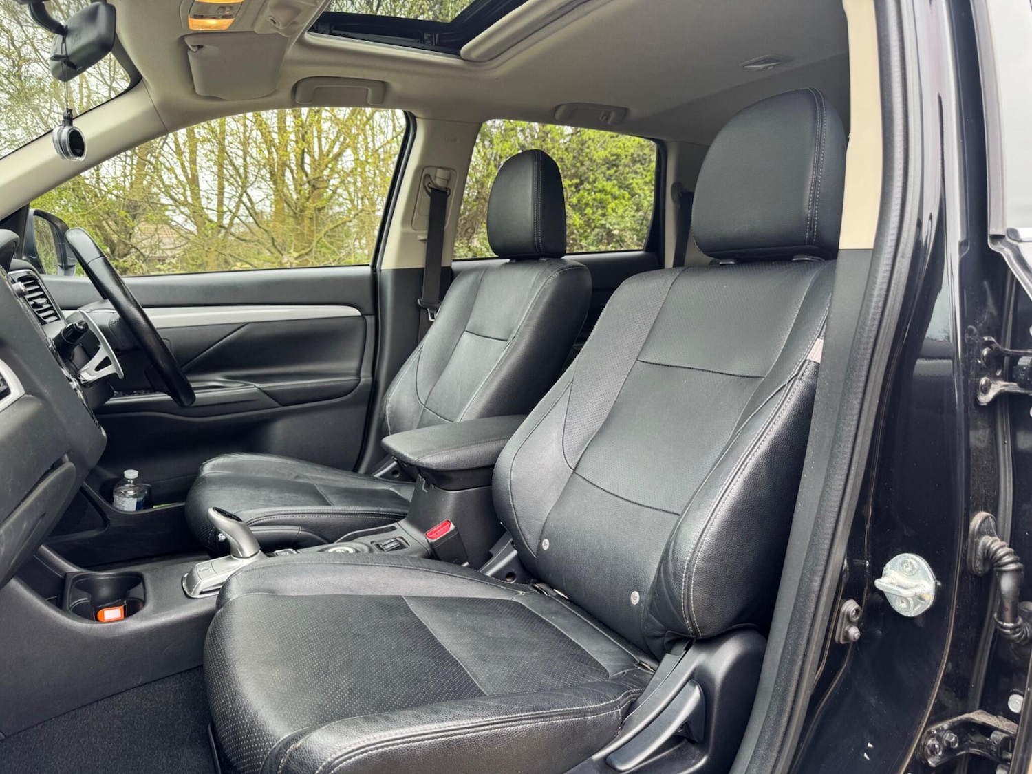 Used Mitsubishi Outlander 2015 for sale - 78101127: Photo 29