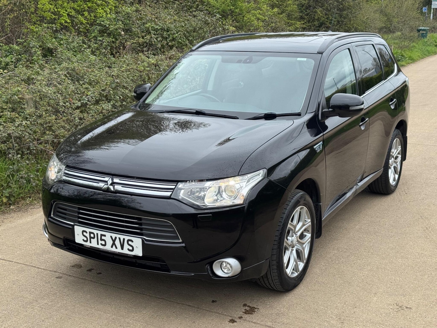 Used Mitsubishi Outlander 2015 for sale - 78101127: Photo 3