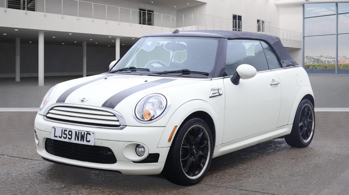 Used MINI Convertible 2009 for sale - 76752597: Photo 2