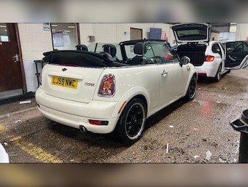 Used MINI Convertible 2009 for sale - 76752597: Photo