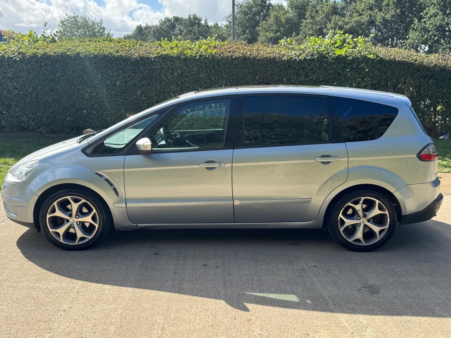 Used Ford S-Max 2022 for sale - 76987671: Photo 11