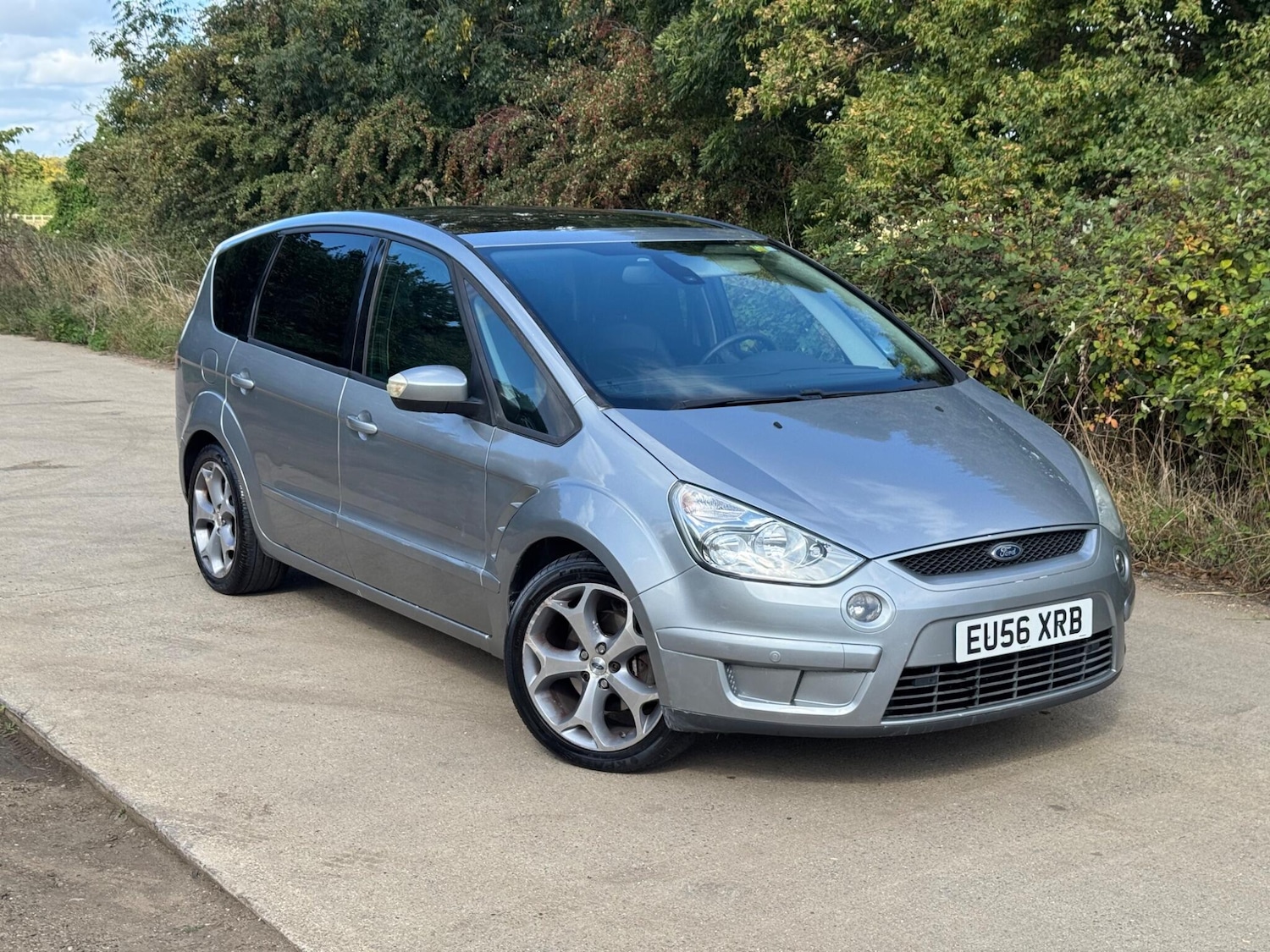 Used Ford S-Max 2022 for sale - 76987671: Photo 2