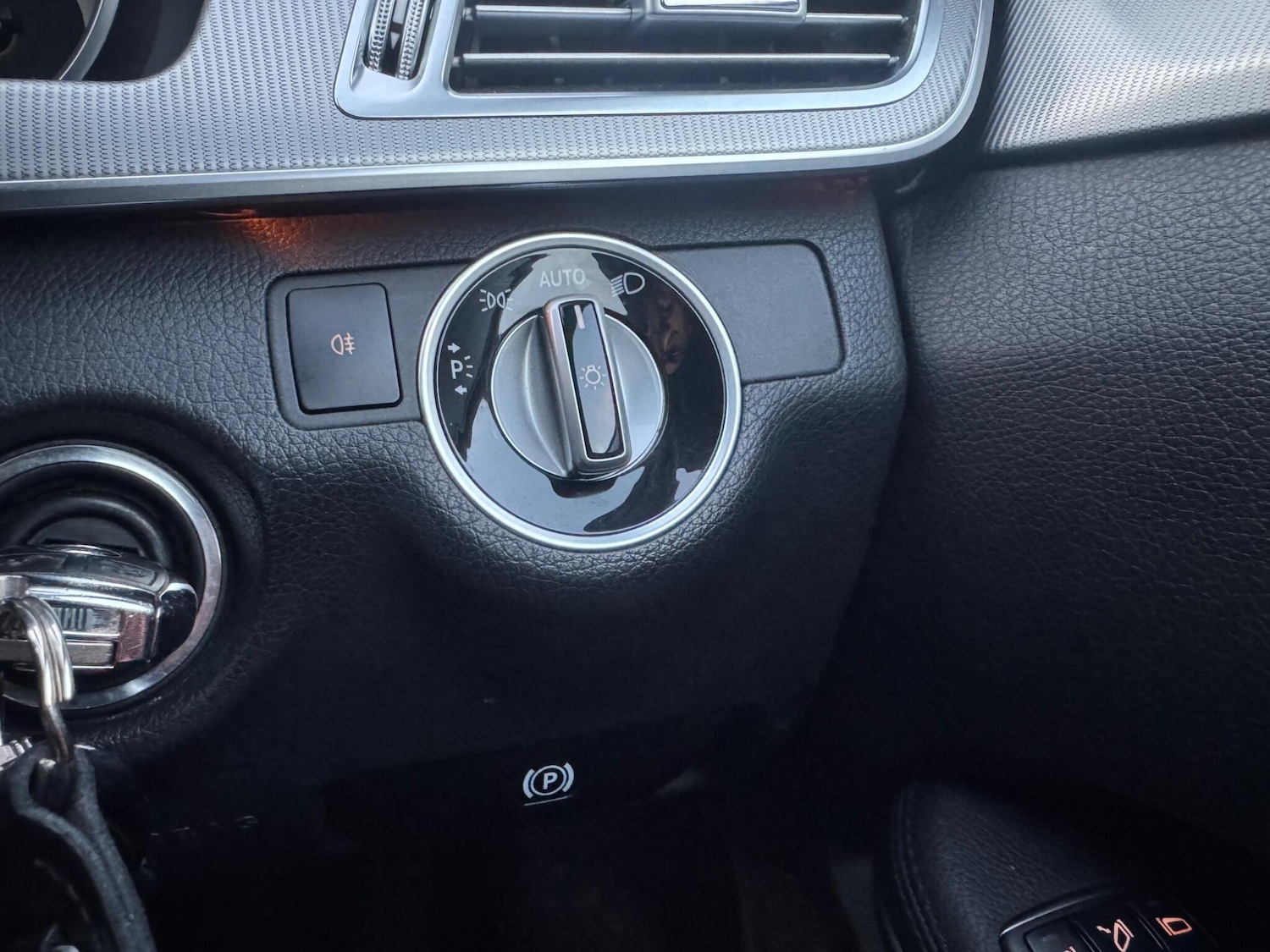 Used Mercedes-Benz E Class 2014 for sale - 77097774: Photo 15