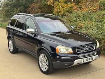 Used Volvo XC90 2010 for sale - 76239454: Photo 2