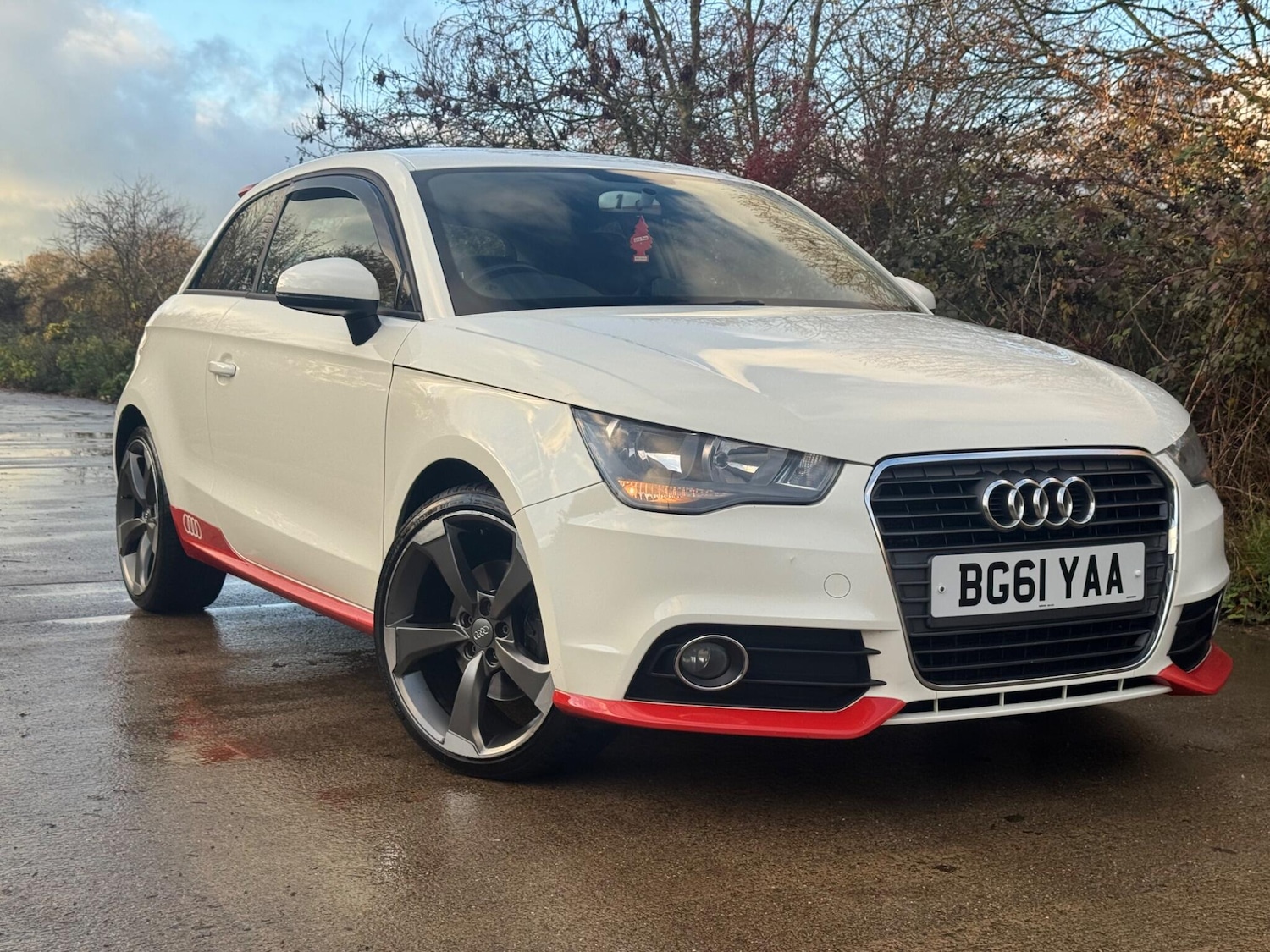 Used Audi A1 for sale - 76752392: Photo 2