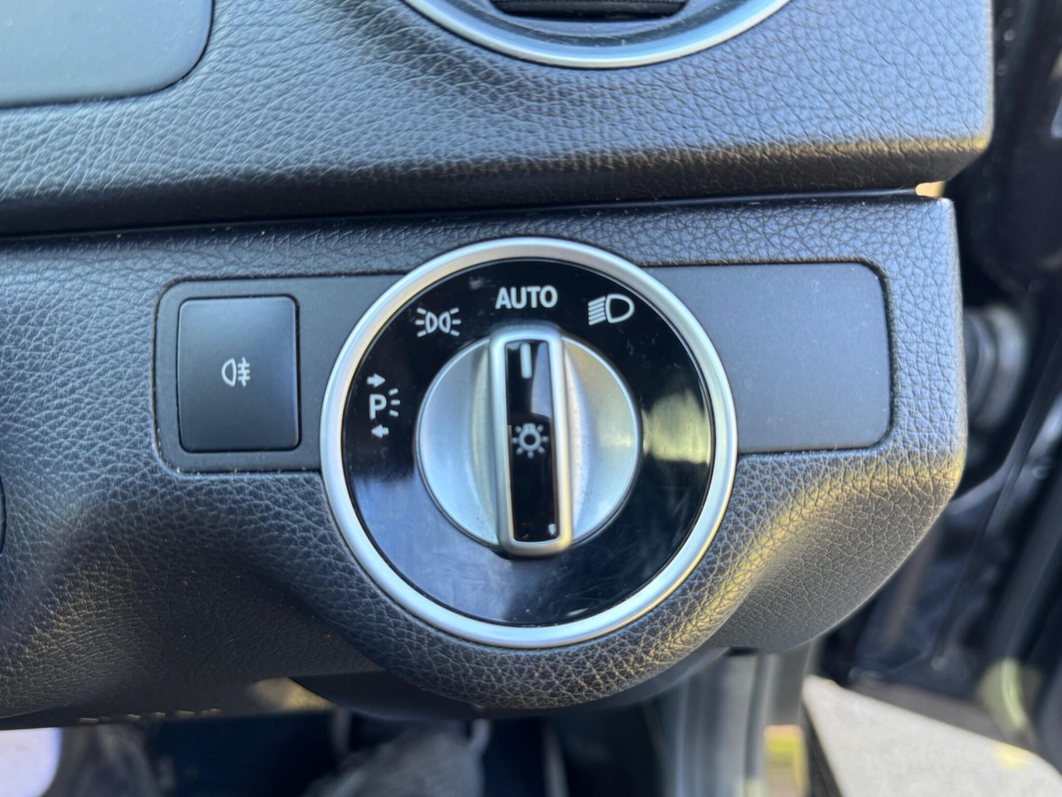 Used Mercedes-Benz C Class 2015 for sale - 78033895: Photo 15