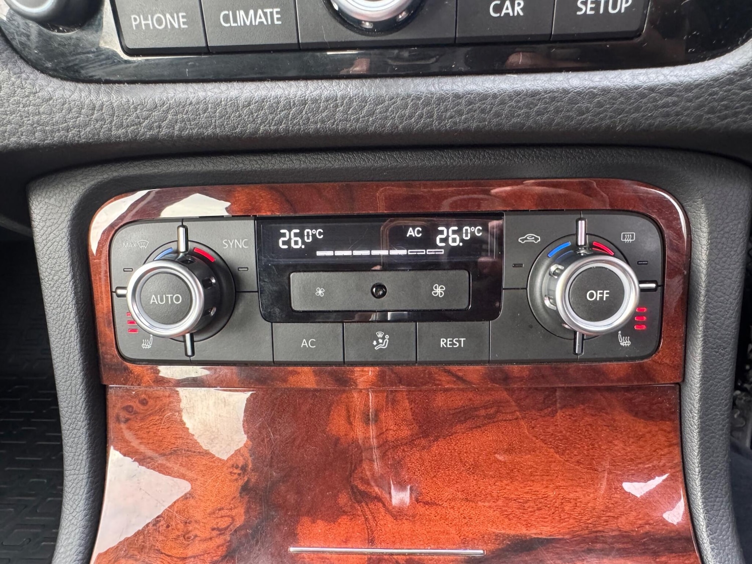 Used Volkswagen Touareg for sale - 77825135: Photo 15