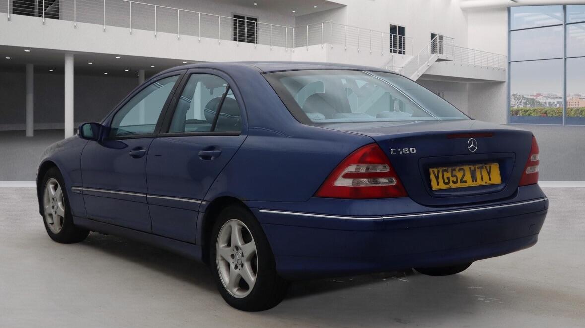 Used Mercedes-Benz C Class 2002 for sale - 77585803: Photo 3