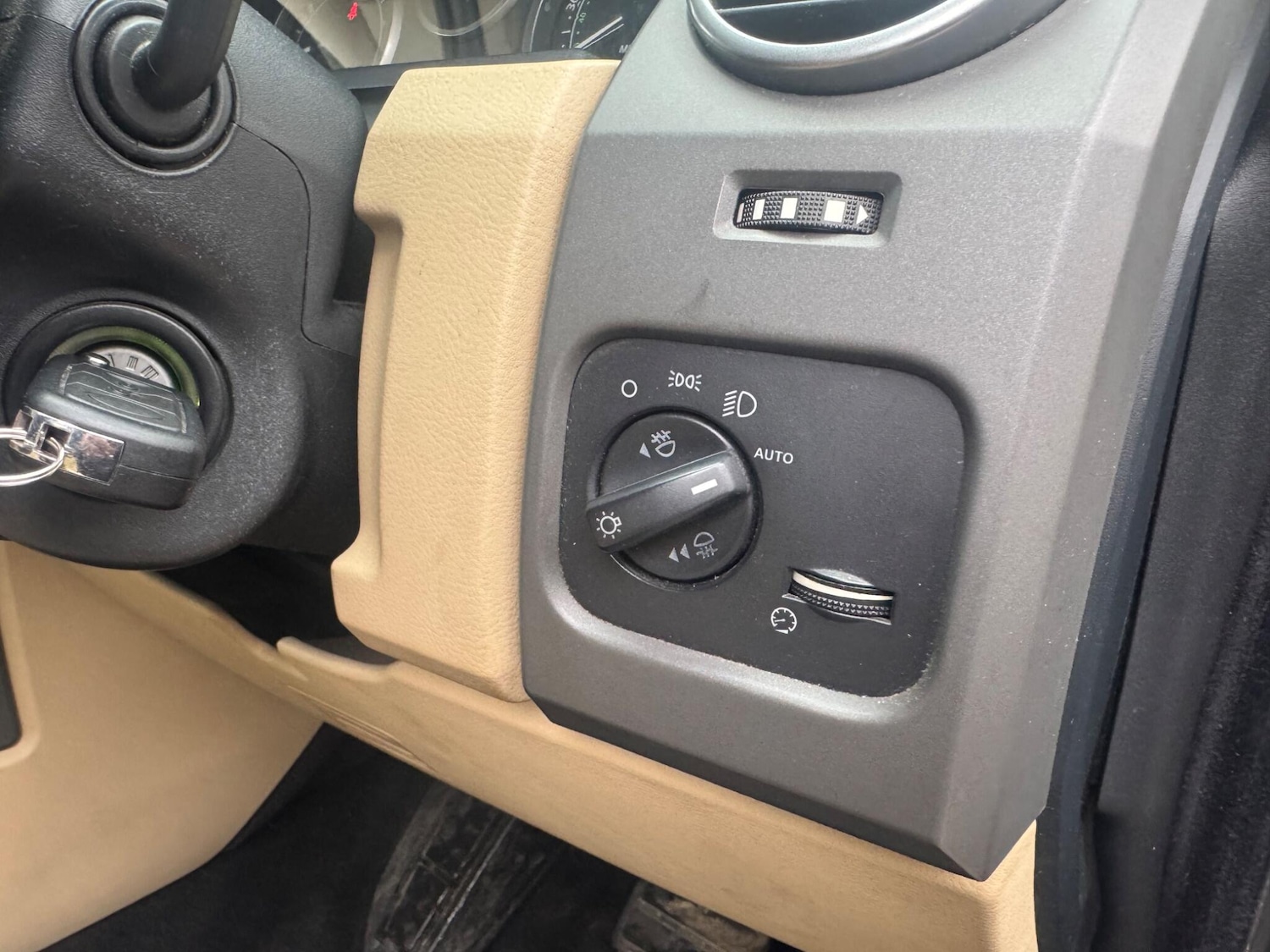 Used Land Rover Discovery 3 2006 for sale - 76485042: Photo 18