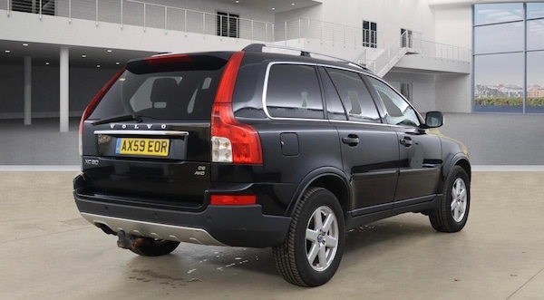 Used Volvo XC90 2010 for sale - 76239897: Photo 4