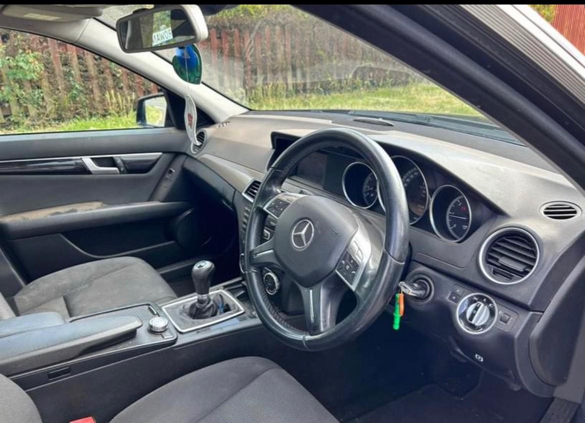 Used Mercedes-Benz C Class 2011 for sale - 76990509: Photo 12