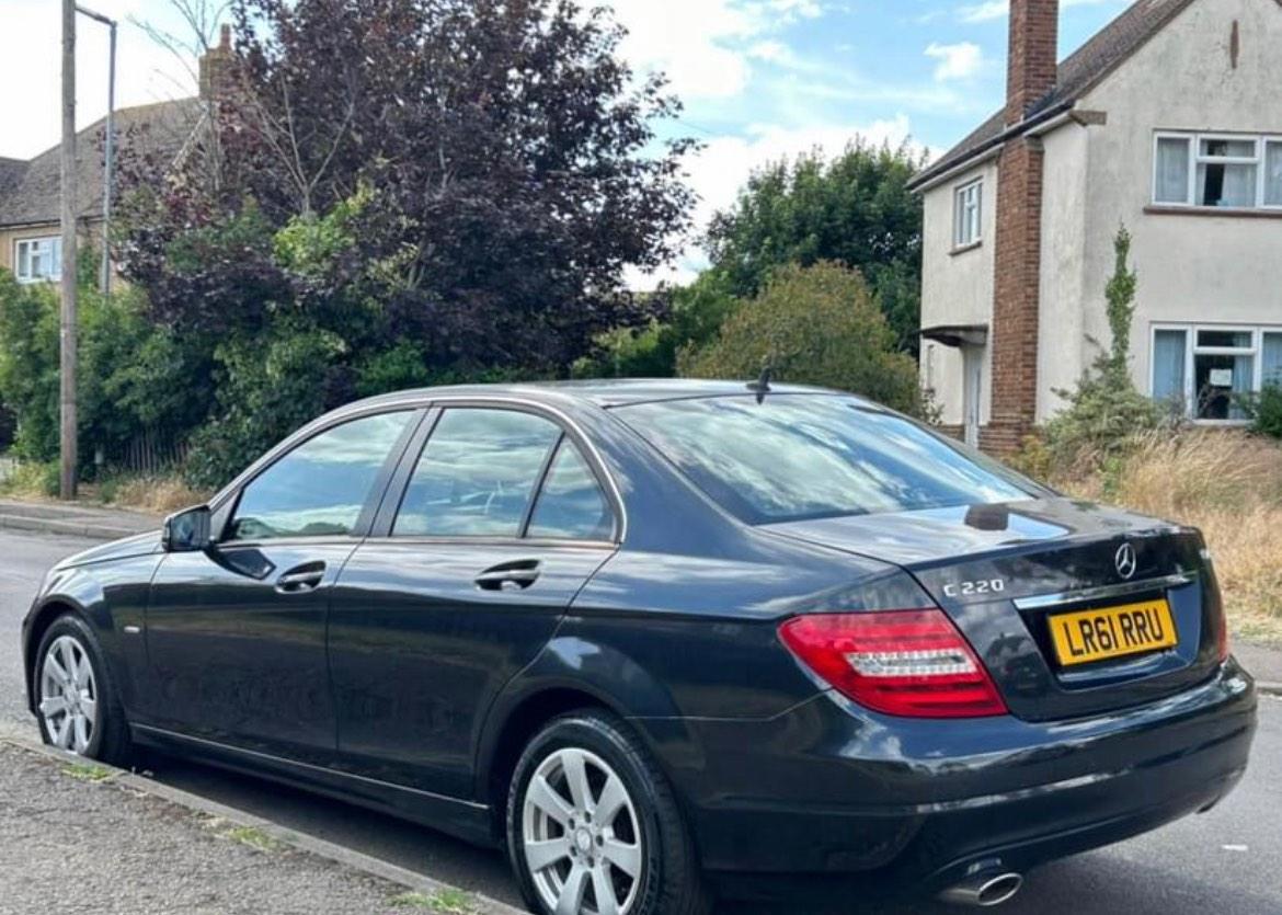 Used Mercedes-Benz C Class 2011 for sale - 76990509: Photo 5