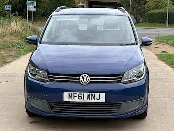 Used Volkswagen Touran 2011 for sale - 75279010: Photo